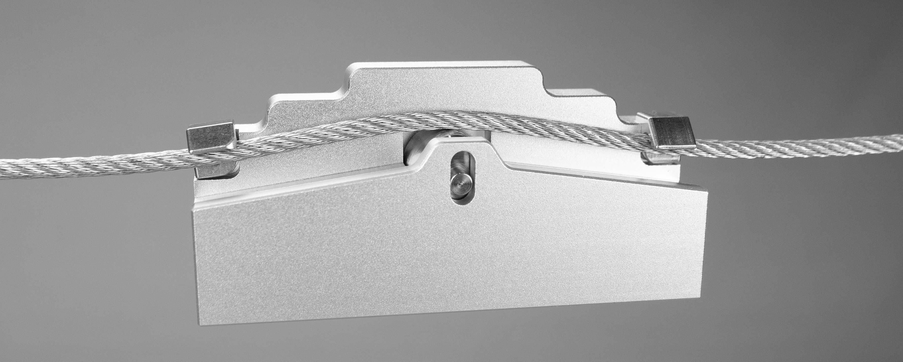 The Sensor Unit easily attaches to the cable. Stainless steel components provide durability, aluminum housing makes it lightweight.